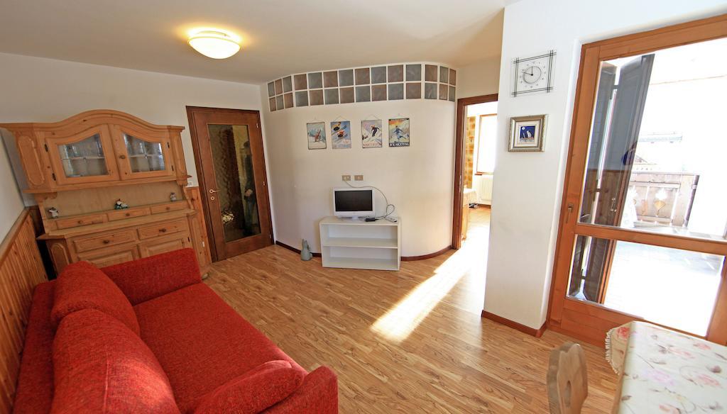 Apartamento Cesa Roseda Canazei Habitación foto